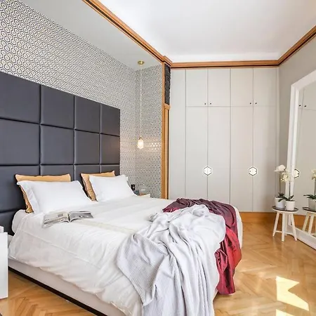 Victoria Palace Synagogue View Apartment Budapest