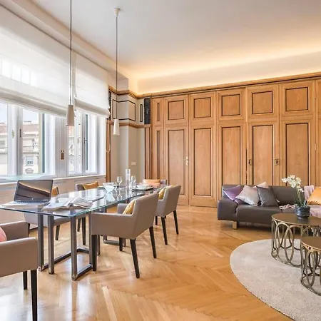 Victoria Palace Synagogue View Apartment Budapest
